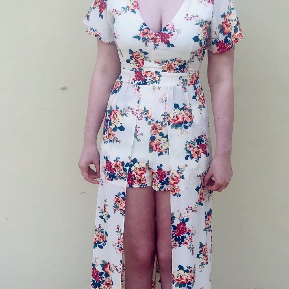 Dress - Picture 7 of 8